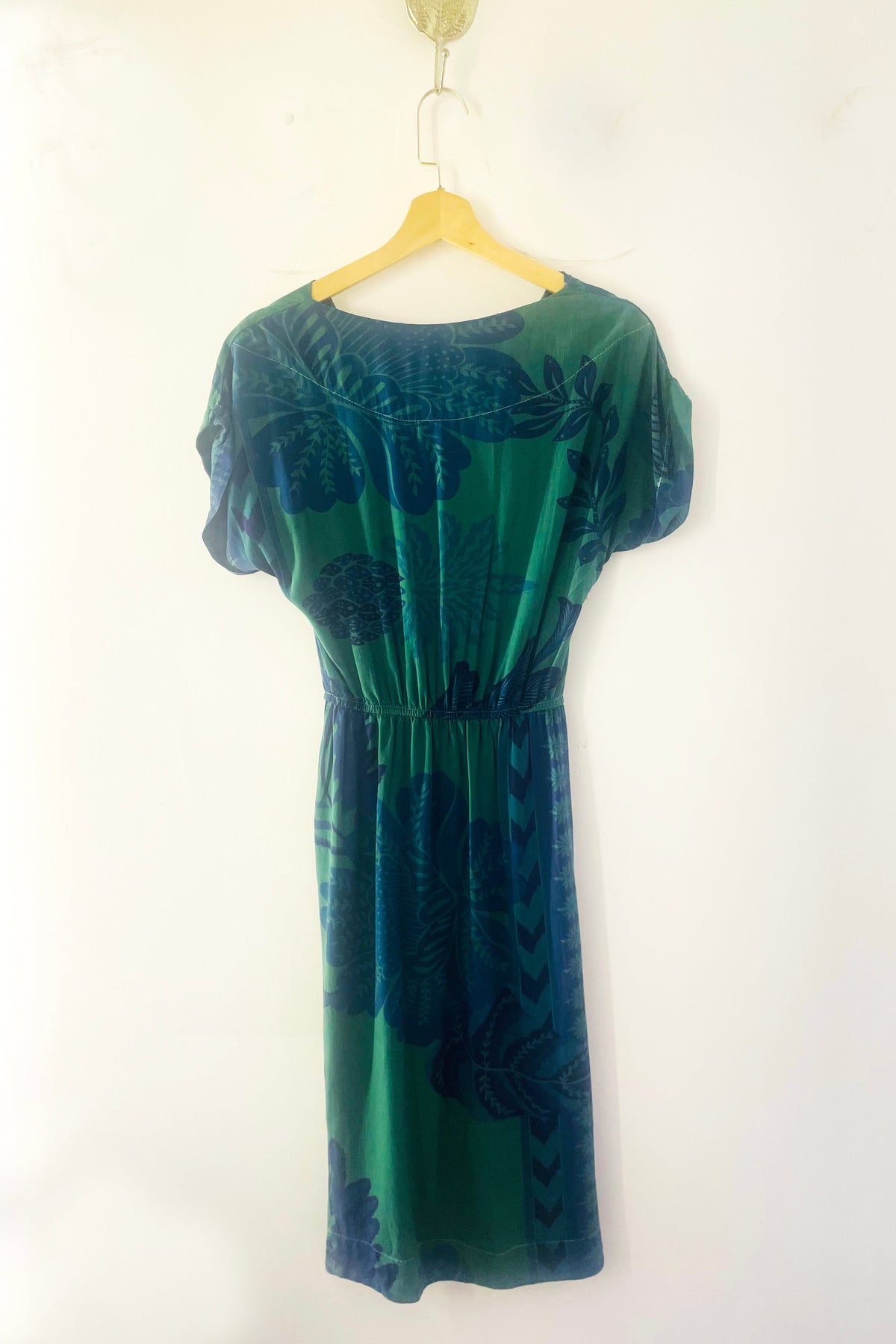 Vestido Gola Boba Folhagens