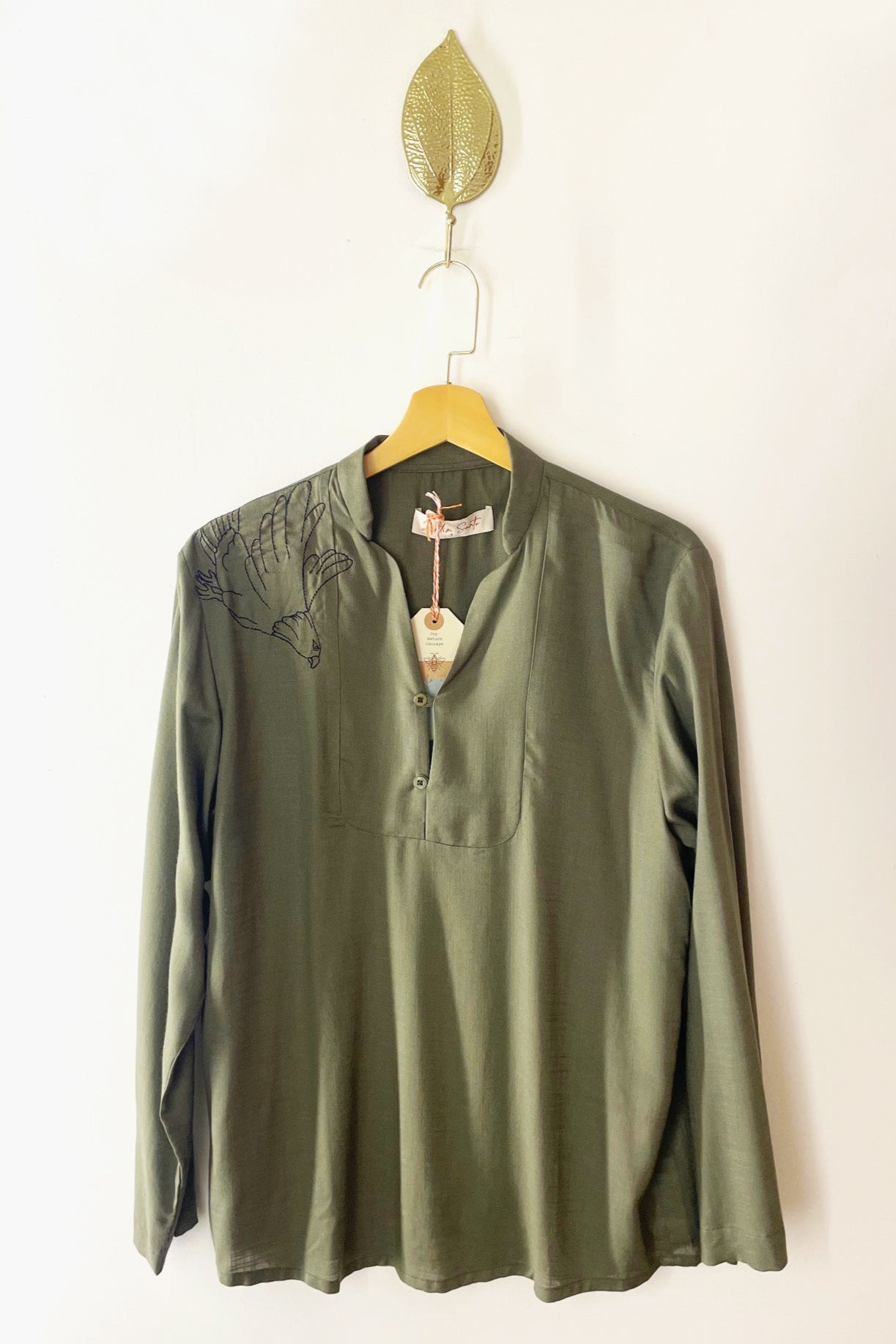 Bata Bordada Verde Musgo