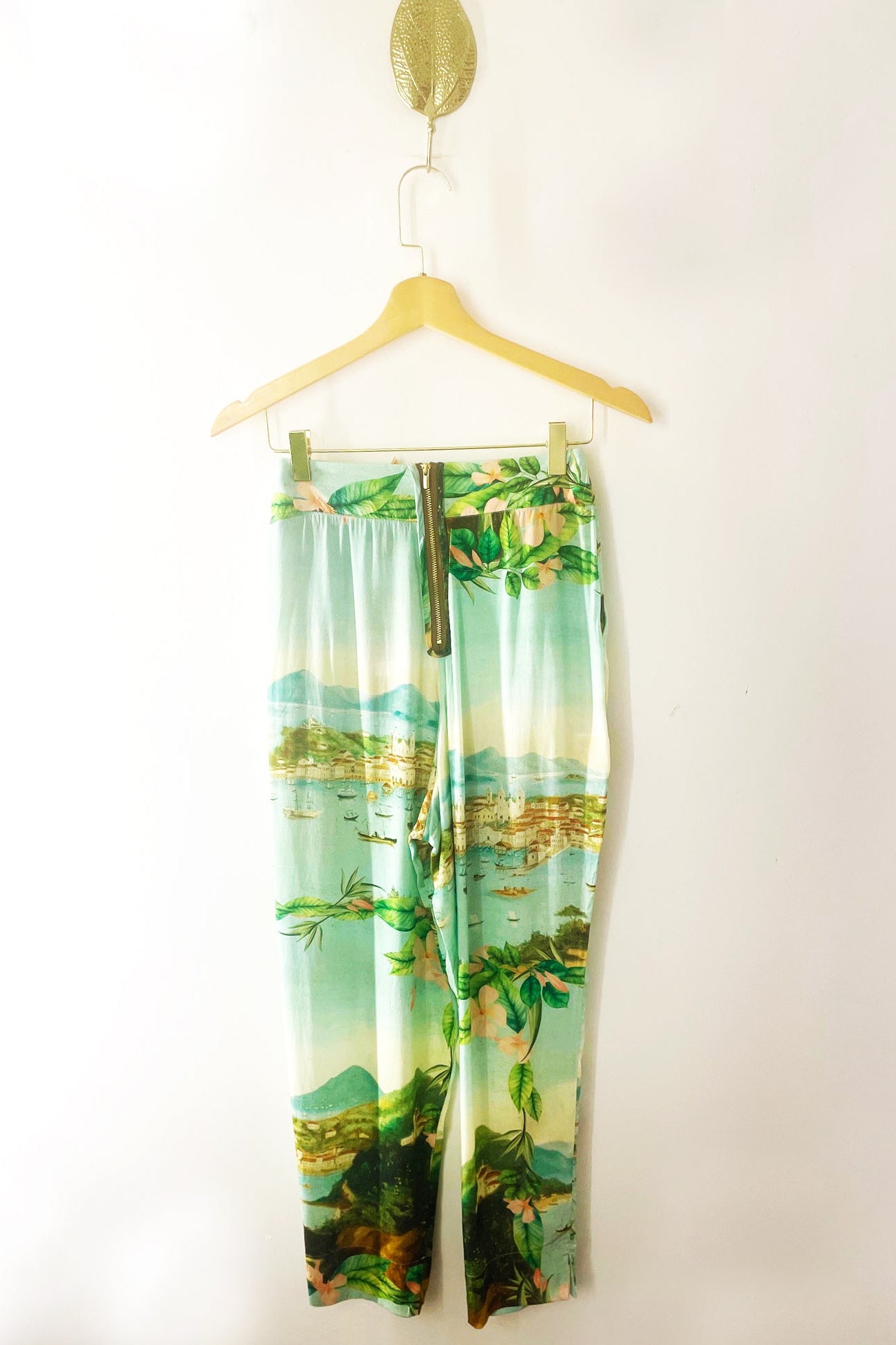 Calça Cenoura Floripa