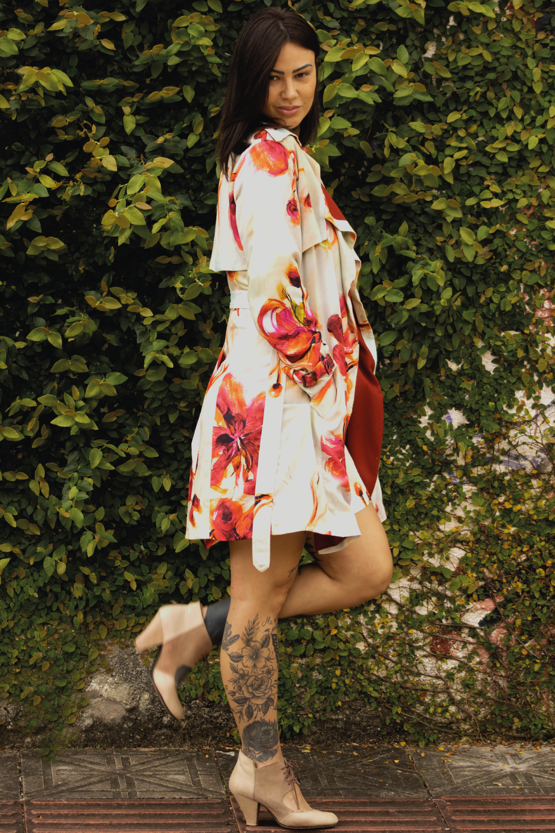 Trench Coat Estampa Pau Rosa Jardim Santo