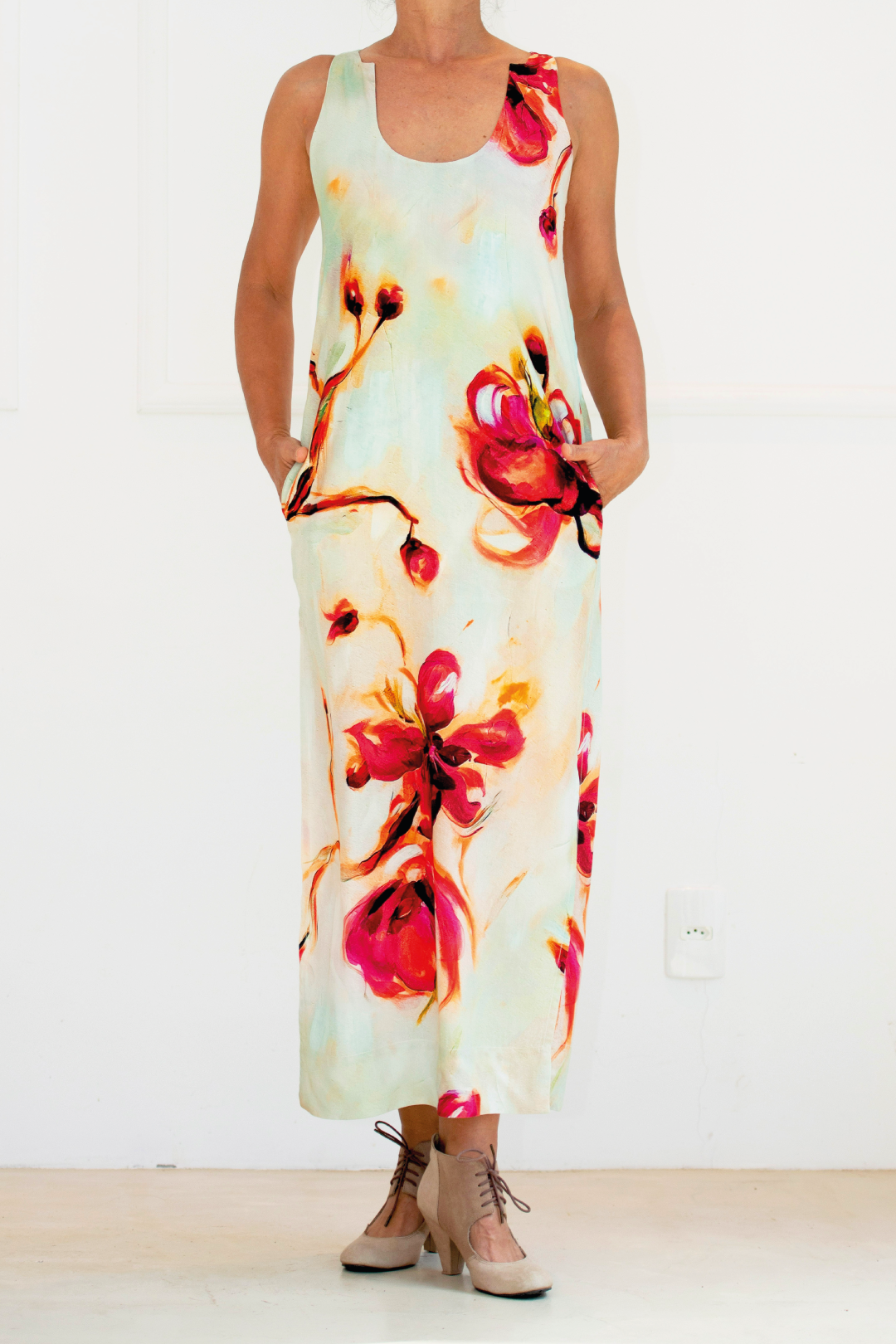 Vestido Longo Estampa Pau Rosa Jardim Santo