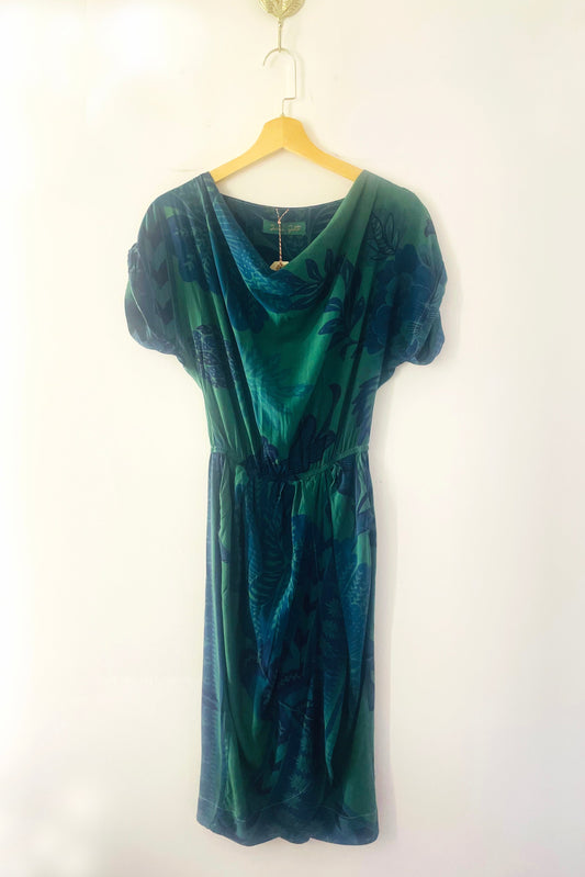 Vestido Gola Boba Folhagens