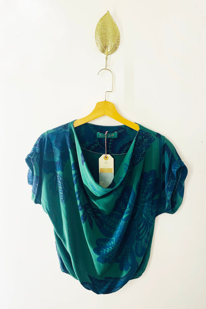 Blusa Gola Boba Folhagens
