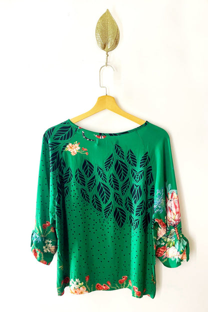 Blusa Nó Estampa Cobra Coral