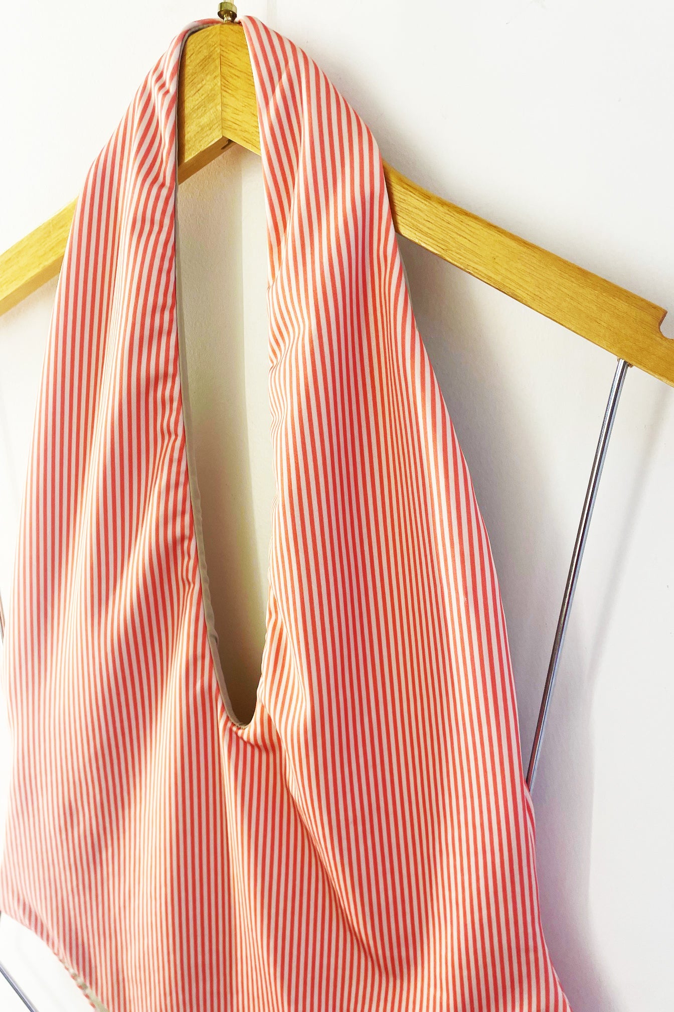 Maiô Listrinhas Coral